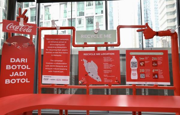 Coca-Cola Malaysia officially announce the natio<em></em>nwide introduction of bottles crafted entirely from rPet plastic following their recycle Me! campaign.