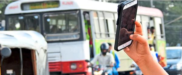 Taking a selfie in the middle of a street full of traffic isn't a good idea. Photo: The Swift Test