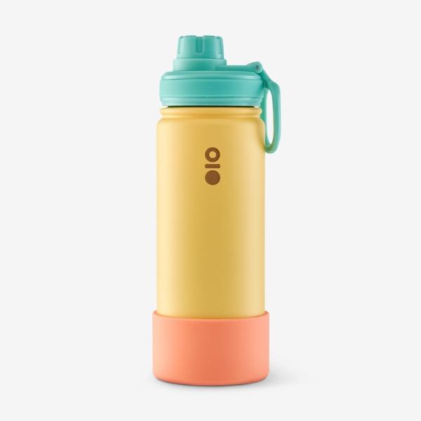 Bright, cheerful and durable, The Ace Medium water bottle is a favourite of parents with young children. — Montigo