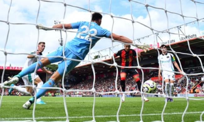 Marcus Tavernier put Bournemouth in front in the first half.